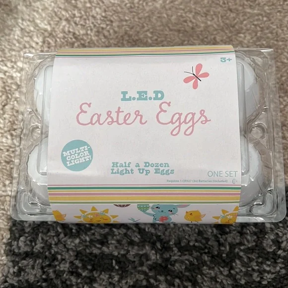 Target Bullseye’s Playground Easter, LED eggs, egg topiary, Bunny tray NWT! - Picture 4 of 7